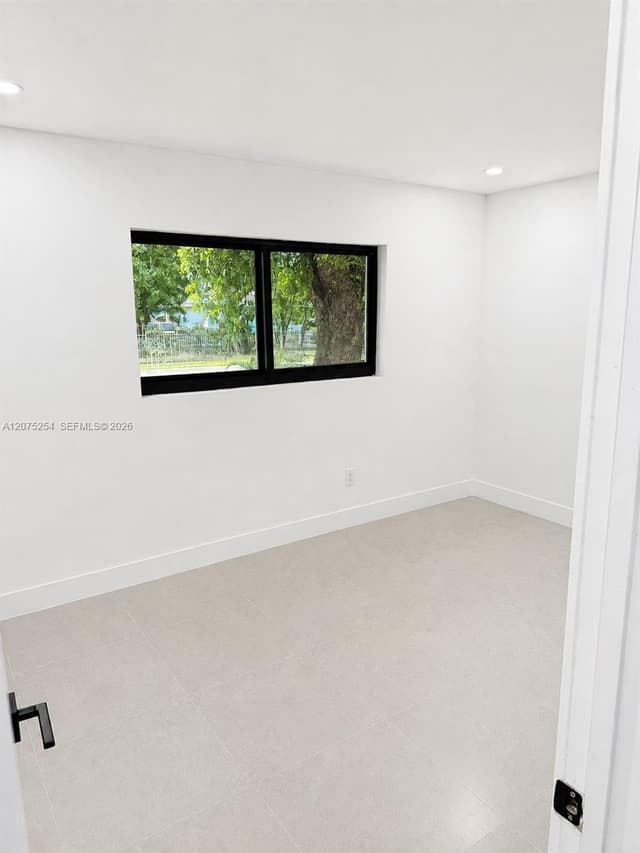 544 NW 12th St, Homestead FL 33030 - Homestead, FL - Photo 7