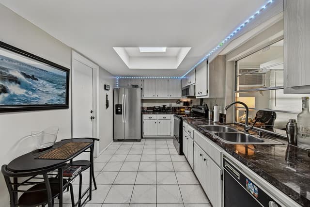 2930 NW 1st Drive, Pompano Beach FL 33064 - Pompano Beach, FL - Photo 2