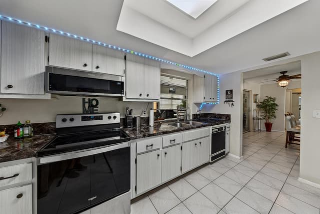 2930 NW 1st Drive, Pompano Beach FL 33064 - Pompano Beach, FL - Photo 6