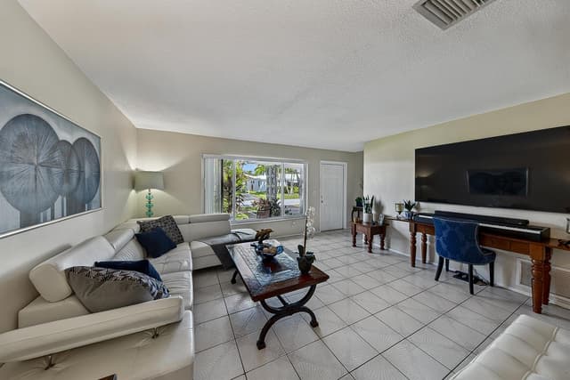 2930 NW 1st Drive, Pompano Beach FL 33064 - Pompano Beach, FL - Photo 7