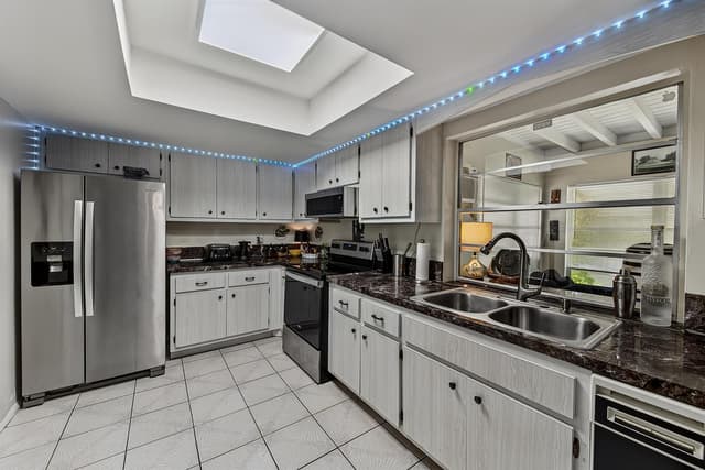 2930 NW 1st Drive, Pompano Beach FL 33064 - Pompano Beach, FL - Photo 4