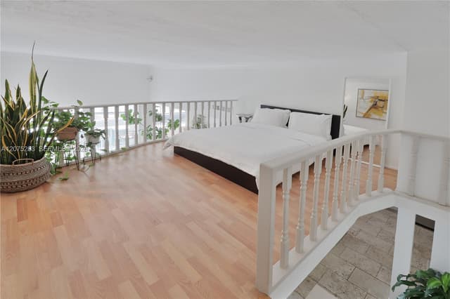 6770 Indian Creek Dr, Miami Beach FL 33141 - Miami Beach, FL - Photo 2