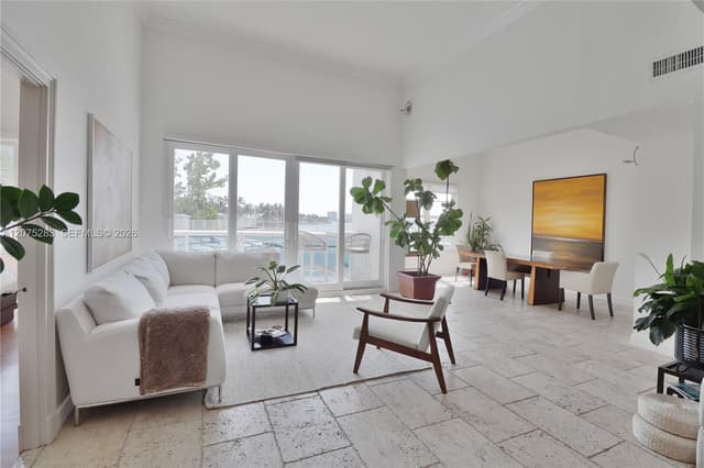 6770 Indian Creek Dr, Miami Beach FL 33141 - Miami Beach, FL - Photo 5