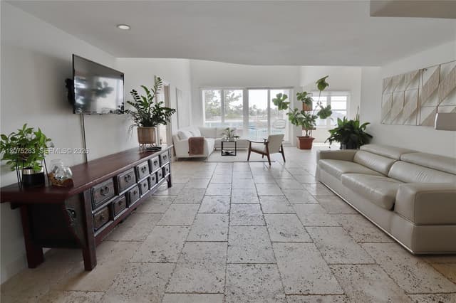 6770 Indian Creek Dr, Miami Beach FL 33141 - Miami Beach, FL - Photo 4