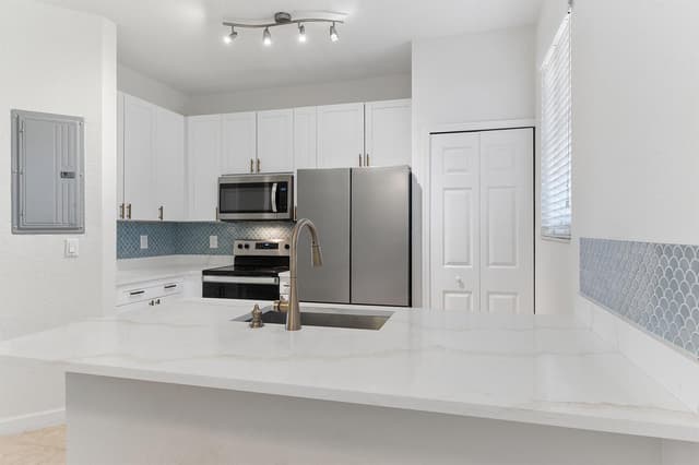 428 Bayfront Drive, Boynton Beach FL 33435 - Boynton Beach, FL - Photo 5