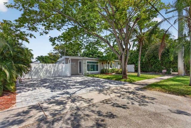 4520 NE 15TH Avenue, Pompano Beach FL 33064 - Pompano Beach, FL - Photo 2