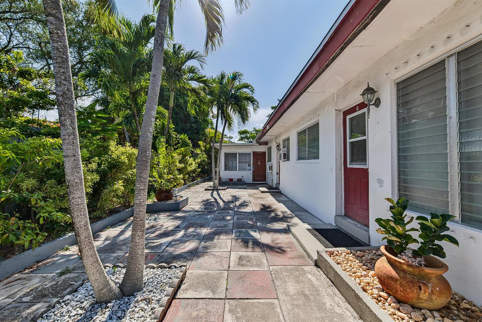 1223 NE 3rd Avenue # 3, Fort Lauderdale FL 33304 - Fort Lauderdale, FL - Photo 1
