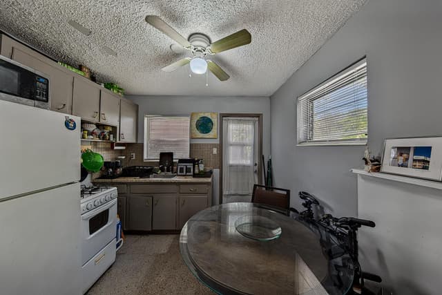 1223 NE 3rd Avenue # 3, Fort Lauderdale FL 33304 - Fort Lauderdale, FL - Photo 4