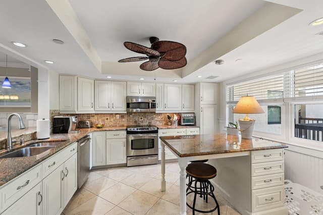 374 Golfview Road # 405, North Palm Beach FL 33408 - North Palm Beach, FL - Photo 4