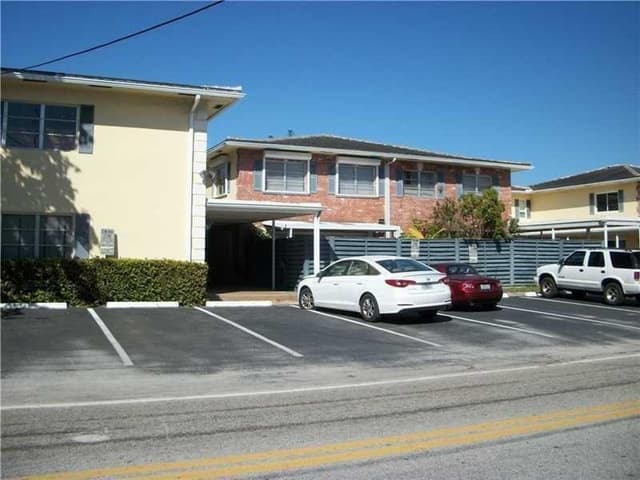 1501 SE 15TH Street # 4, Fort Lauderdale FL 33316 - Fort Lauderdale, FL - Photo 2