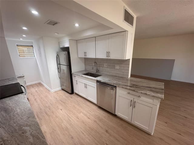 1501 SE 15TH Street # 4, Fort Lauderdale FL 33316 - Fort Lauderdale, FL - Photo 5