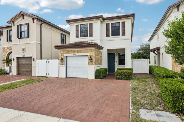 3567 W 110TH Terrace, Hialeah FL 33018 - Hialeah, FL - Photo 2