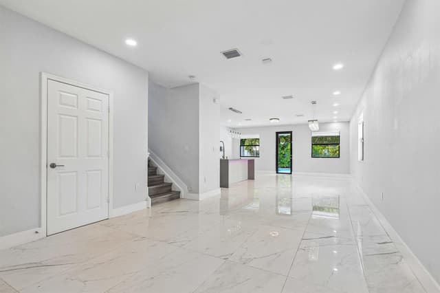 3567 W 110TH Terrace, Hialeah FL 33018 - Hialeah, FL - Photo 7