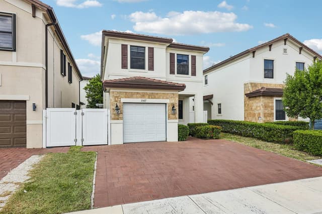 3567 W 110TH Terrace, Hialeah FL 33018 - Hialeah, FL - Photo 3