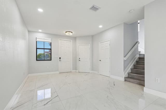 3567 W 110TH Terrace, Hialeah FL 33018 - Hialeah, FL - Photo 5