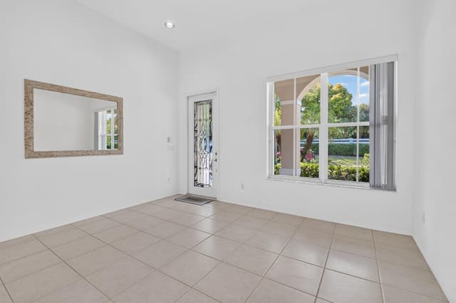 8107 BELLAFIORE Way, Boynton Beach FL 33472 - Boynton Beach, FL - Photo 3