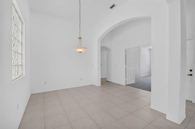 8107 BELLAFIORE Way, Boynton Beach FL 33472 - Boynton Beach, FL - Photo 4