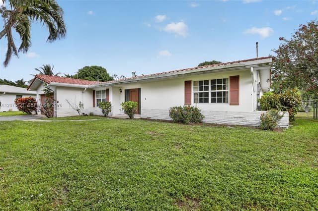1350 NW 73rd Ave, Plantation FL 33313 - Plantation, FL - Photo 5