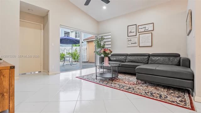 17251 NW 6th St, Pembroke Pines FL 33029 - Pembroke Pines, FL - Photo 6