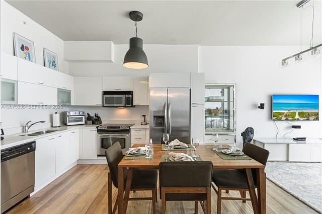 133 NE 2nd Ave # 2904, Miami FL 33132 - Miami, FL - Photo 3