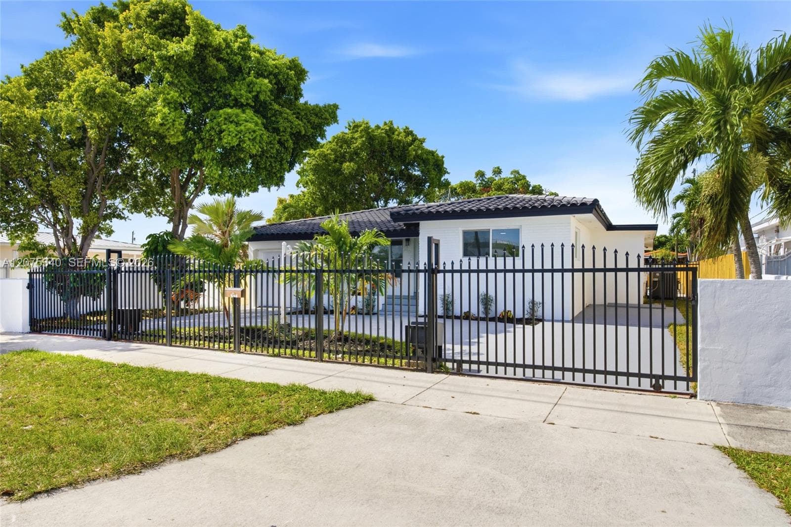 275 W 13th St, Hialeah FL 33010 - Hialeah, FL - Photo 1