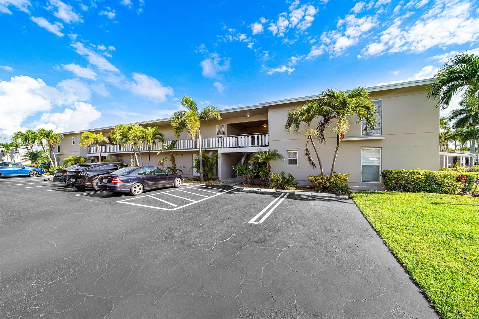 315 CIRCLE Drive S # 201, Boynton Beach FL 33435 - Boynton Beach, FL - Photo 1