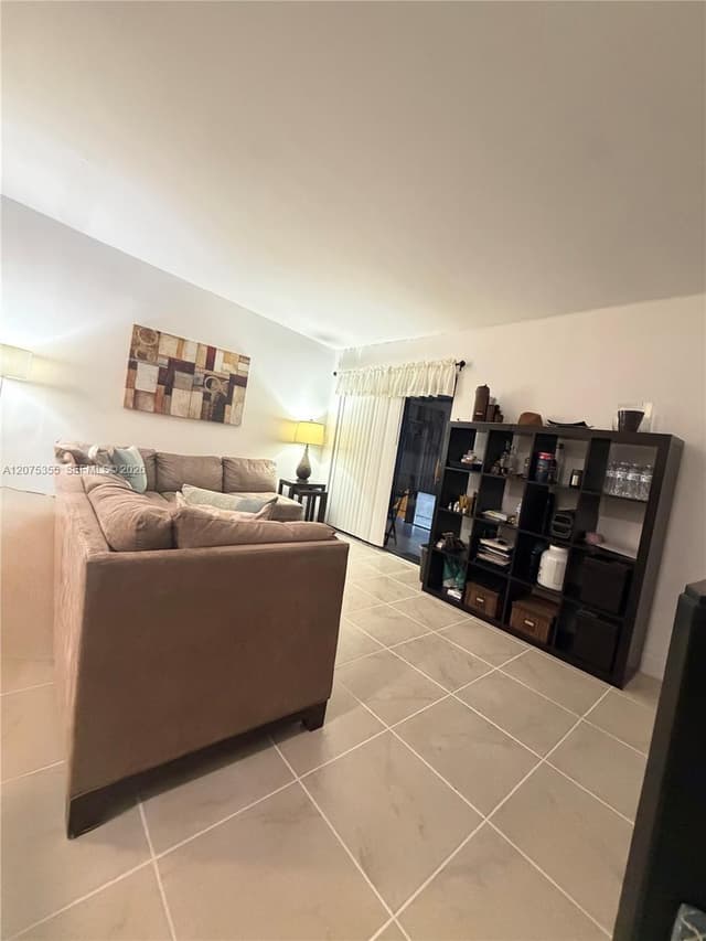 761 NE 199th St # 202, Miami FL 33179 - Miami, FL - Photo 7