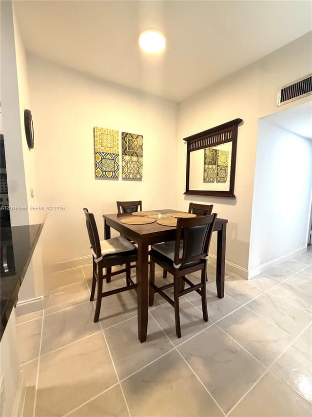 761 NE 199th St # 202, Miami FL 33179 - Miami, FL - Photo 4