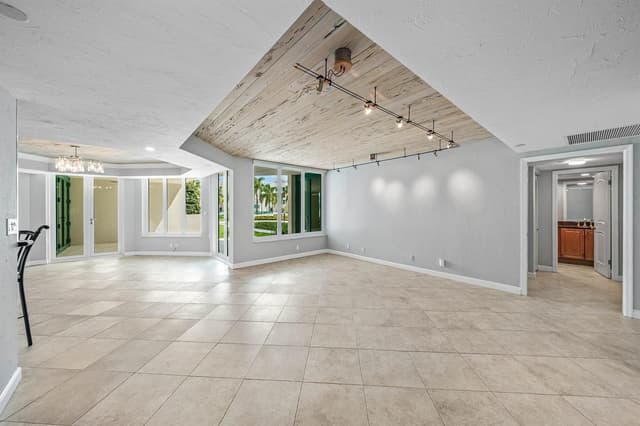 120 SE 5th Avenue # 223, Boca Raton FL 33432 - Boca Raton, FL - Photo 3