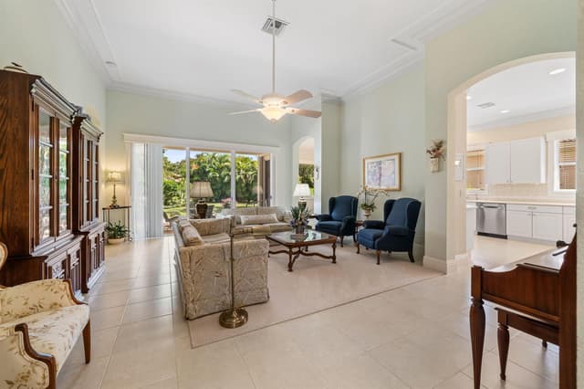 9139 Bay Harbour Circle, West Palm Beach FL 33411 - West Palm Beach, FL - Photo 4
