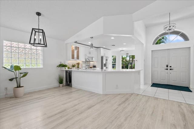 1820 S Club Drive, Wellington FL 33414 - Wellington, FL - Photo 4