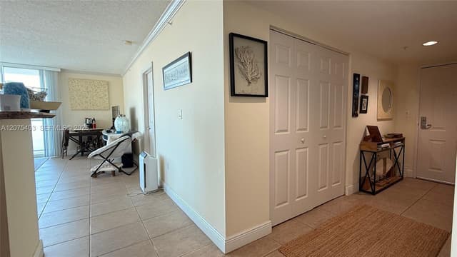 1155 Brickell Bay Dr # 2310, Miami FL 33131 - Miami, FL - Photo 5