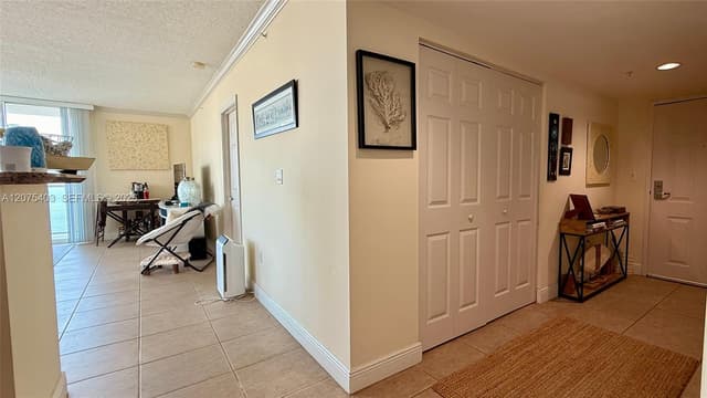 1155 Brickell Bay Dr # 2310, Miami FL 33131 - Miami, FL - Photo 4