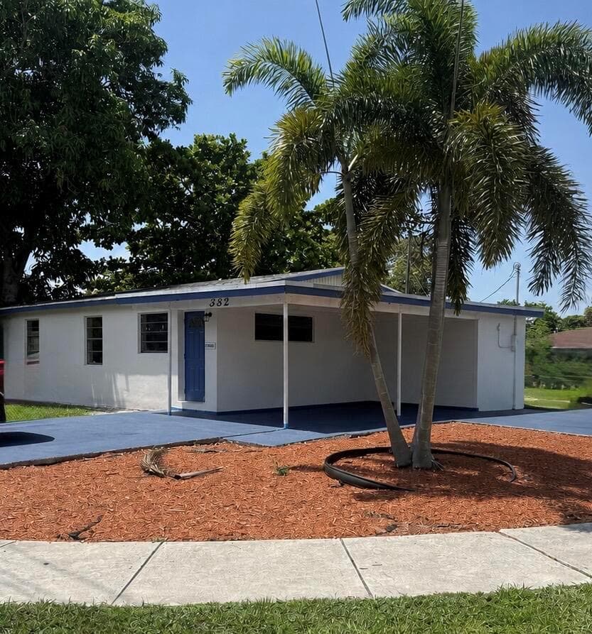 332 NW 10TH Avenue, Delray Beach FL 33444 - Delray Beach, FL - Photo 1