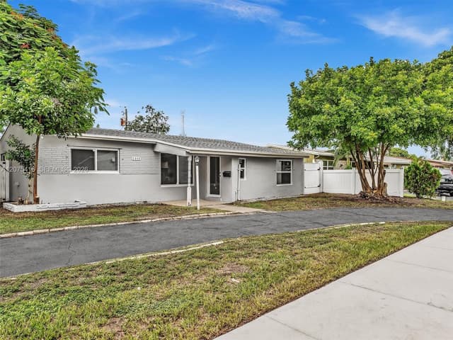 6800 Raleigh St, Hollywood FL 33024 - Hollywood, FL - Photo 2
