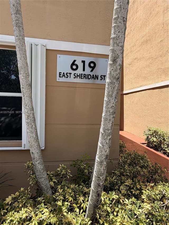 619 E Sheridan St # 105, Dania Beach FL 33004 - Dania Beach, FL - Photo 2