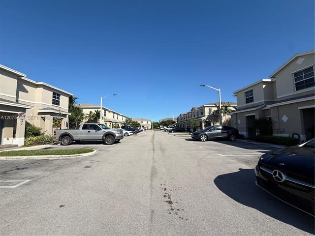 488 NE 5th Ter, Florida City FL 33034 - Florida City, FL - Photo 6