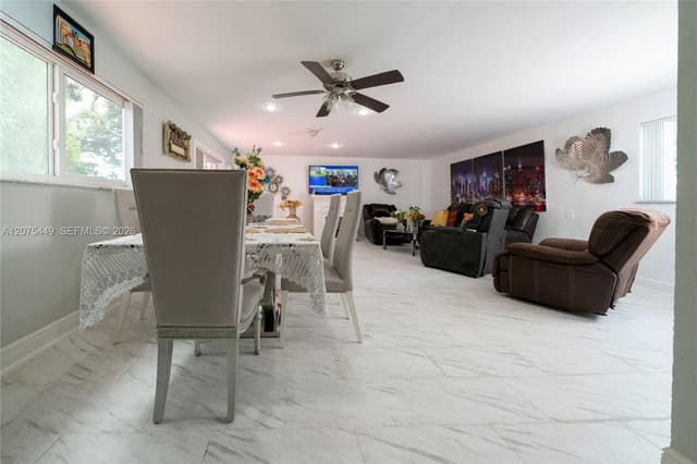 6944 SW 10th Ct, Pembroke Pines FL 33023 - Pembroke Pines, FL - Photo 6