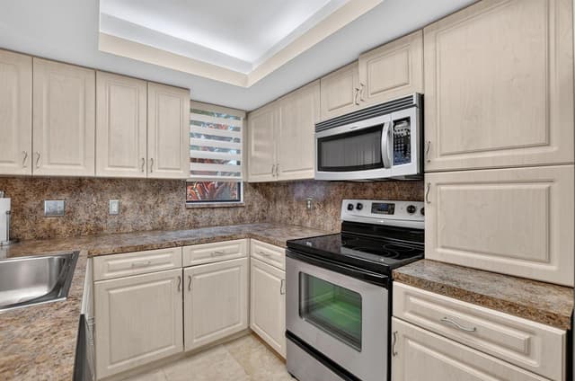 7033 Rain Forest Drive # L, Boca Raton FL 33434 - Boca Raton, FL - Photo 3
