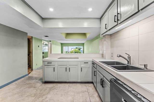 155 Yacht Club Drive # 101, North Palm Beach FL 33408 - North Palm Beach, FL - Photo 6