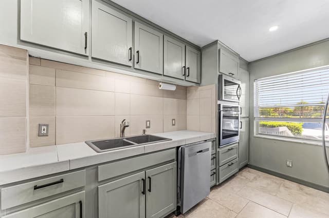 155 Yacht Club Drive # 101, North Palm Beach FL 33408 - North Palm Beach, FL - Photo 5