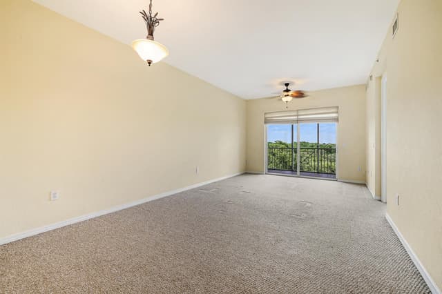 3600 OAKS CLUBHOUSE Drive # 505, Pompano Beach FL 33069 - Pompano Beach, FL - Photo 2