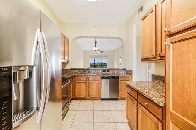 3600 OAKS CLUBHOUSE Drive # 505, Pompano Beach FL 33069 - Pompano Beach, FL - Photo 7