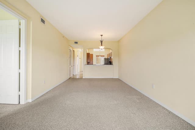 3600 OAKS CLUBHOUSE Drive # 505, Pompano Beach FL 33069 - Pompano Beach, FL - Photo 4