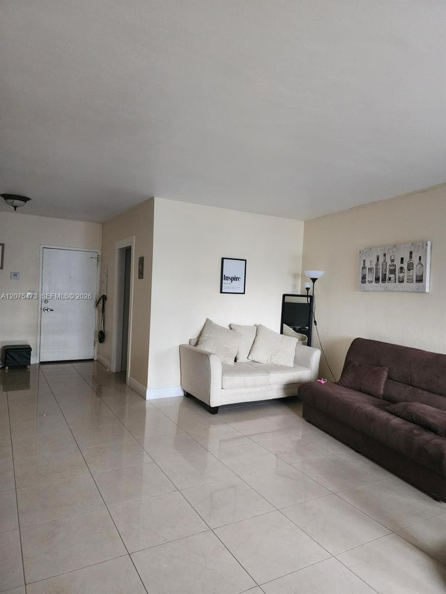 7441 Wayne Ave # 3O, Miami Beach FL 33141