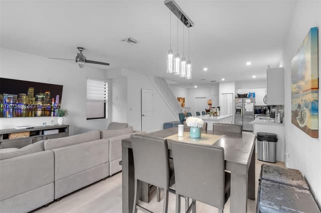 25057 SW 108th Ave, Homestead FL 33032 - Homestead, FL - Photo 5