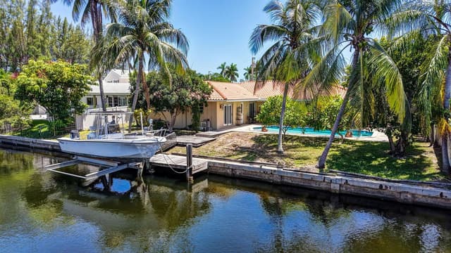 5581 NE 28TH Avenue, Fort Lauderdale FL 33308 - Fort Lauderdale, FL - Photo 2