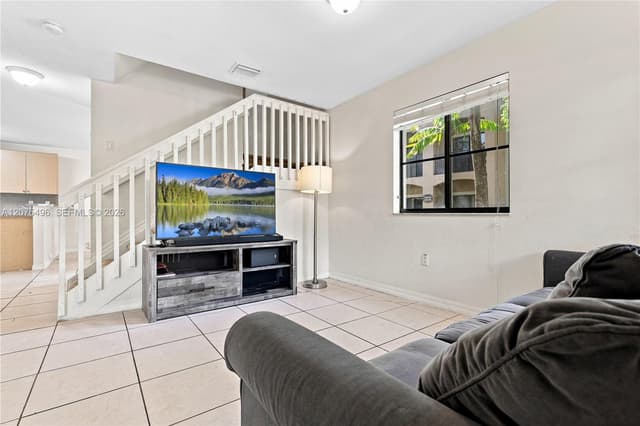 22821 SW 88th Pl # 20, Cutler Bay FL 33190 - Cutler Bay, FL - Photo 4