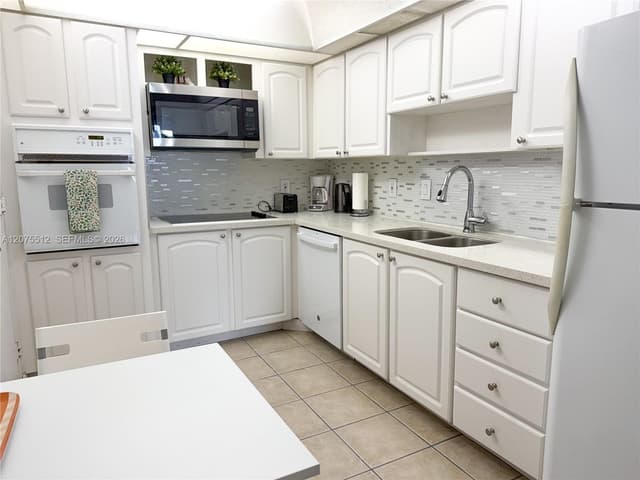 3901 S Ocean Dr # 15O, Hollywood FL 33019 - Hollywood, FL - Photo 6
