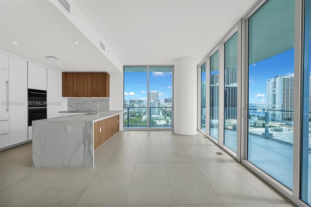 1400 Biscayne Blvd # 1706, Miami FL 33132 - Miami, FL - Photo 3